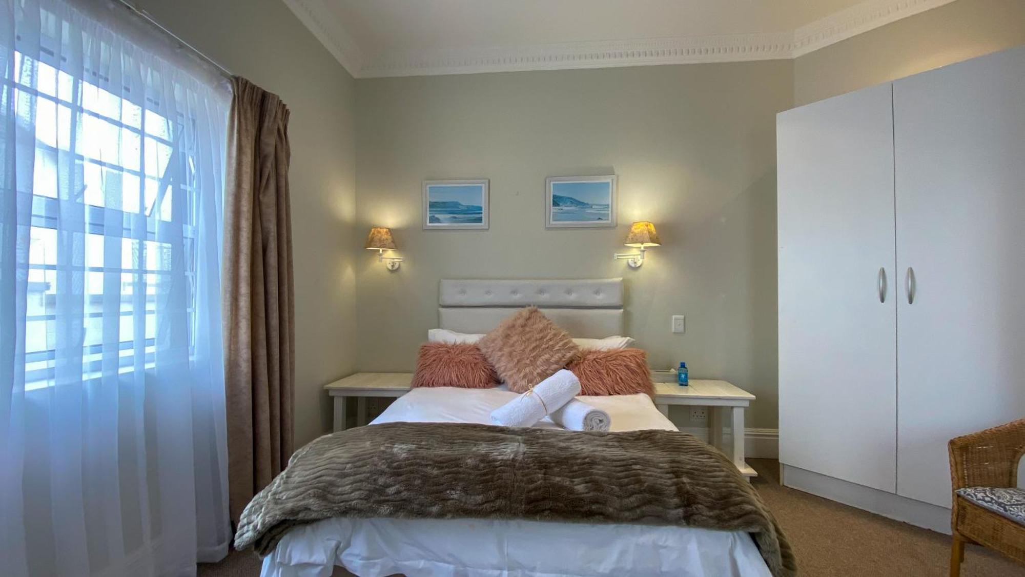 Bed and Breakfast Sir Roys At The Sea Port Elizabeth Exterior foto